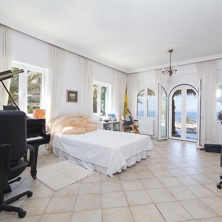 Villa Dori Ambrami Buitenkant foto