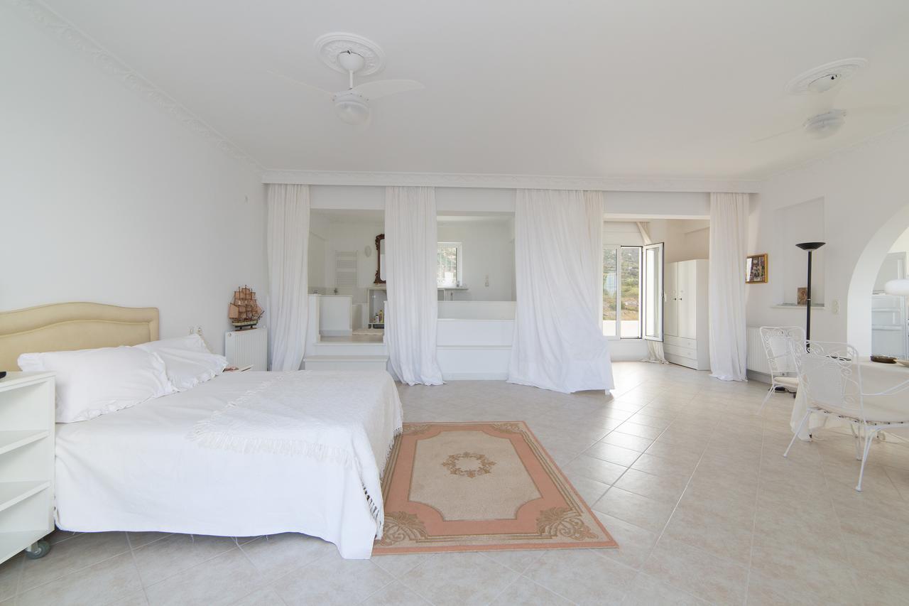 Villa Dori Ambrami Buitenkant foto